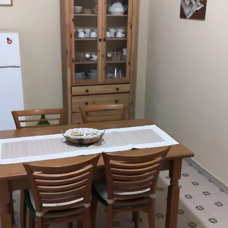 La Casa Di Alessandra Апартаменты *